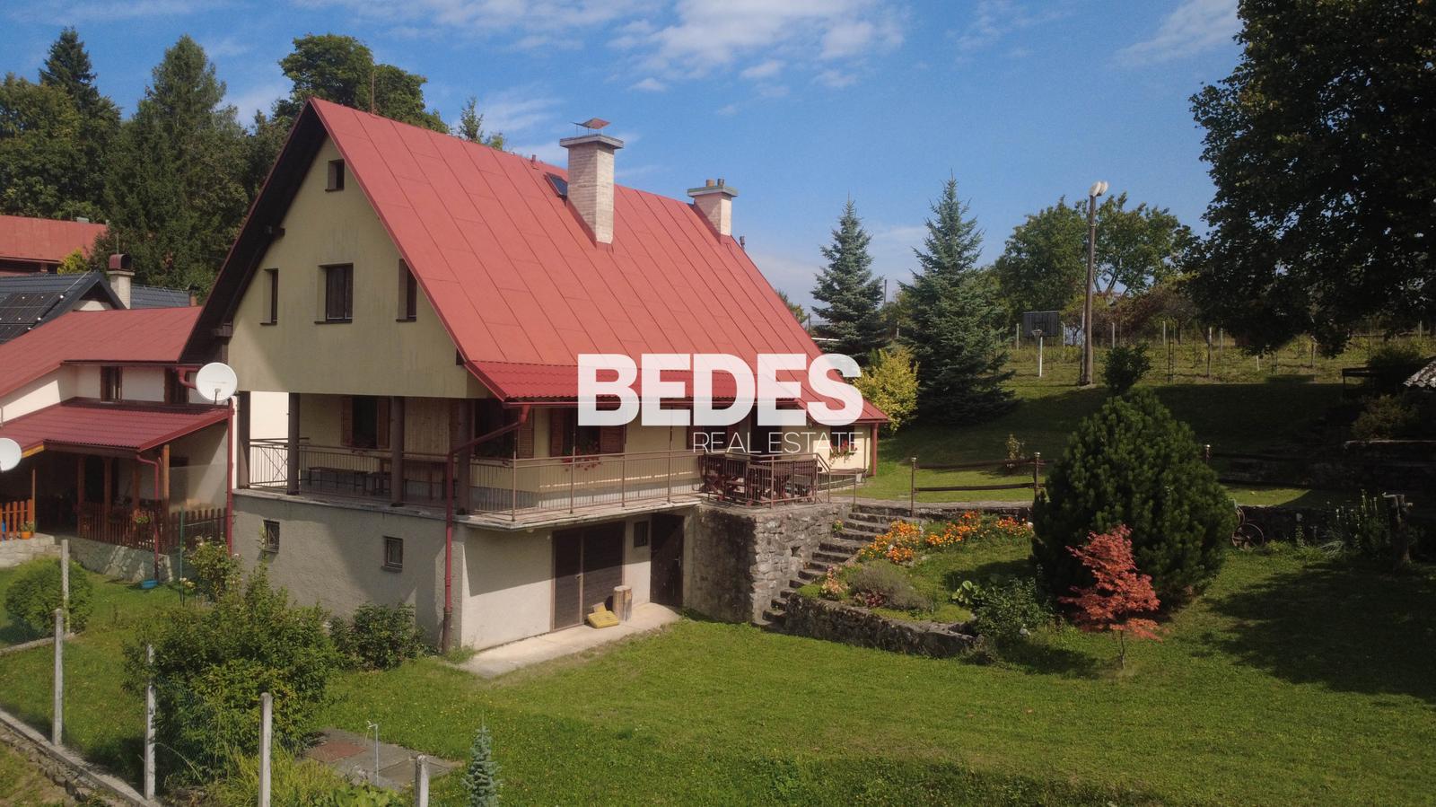 BEDES | Veľká usadlosť na samote pri lese, Valaská Belá – laz Púčkovci (7 500 m²)