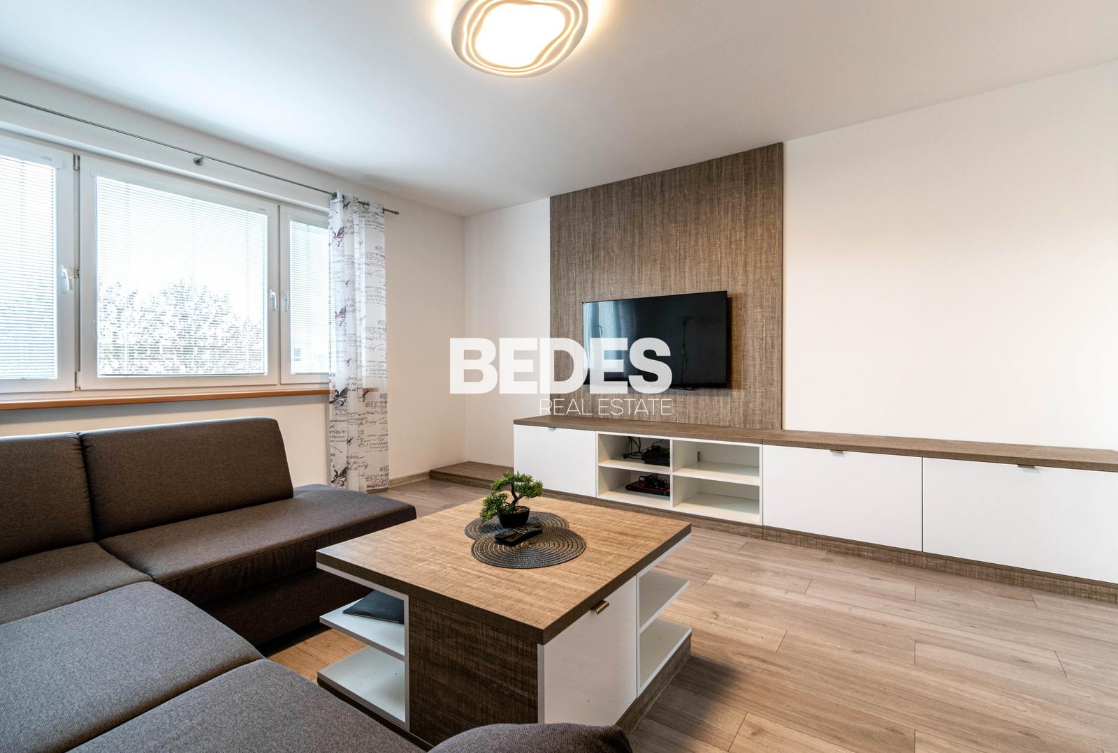 BEDES | Zariadený 3 izbový byt po rekonštrukcii, loggia