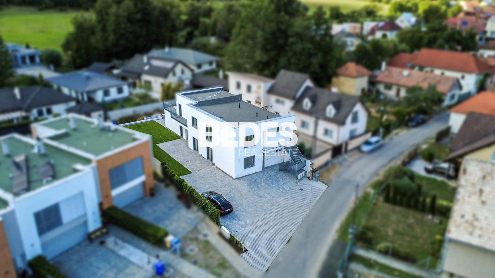 BEDES | Bytový dom s 3 bytovymi jednotkami, Dubnica – fotka 2