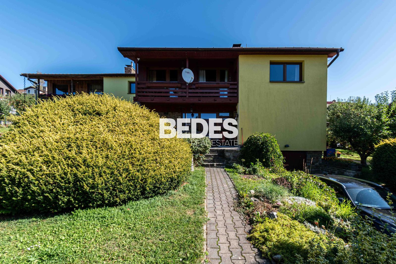 BEDES | Priestranný rodinný dom v Novej Lesnej s výhľadom na Vysoké Tatry – fotka 2