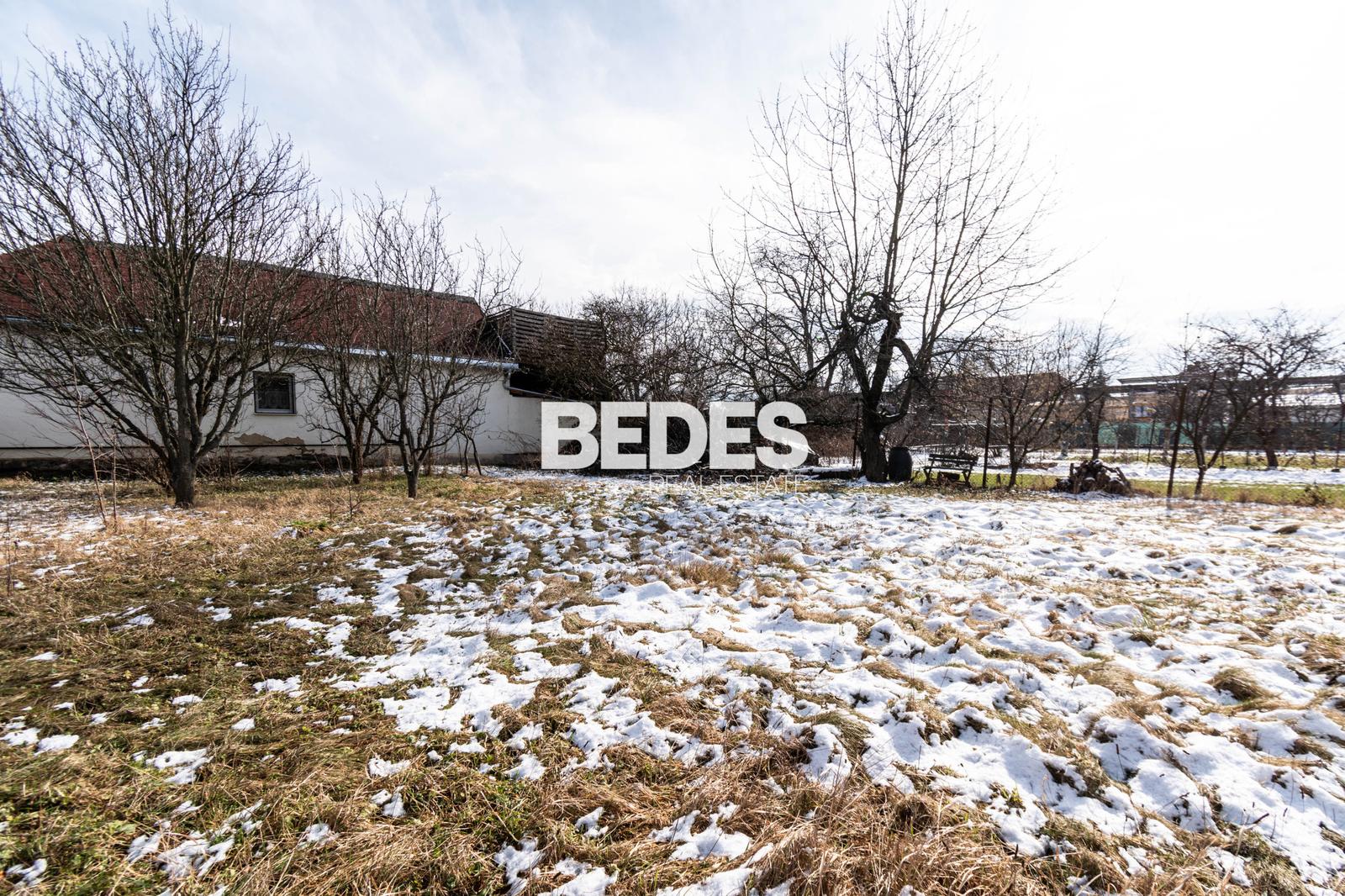 BEDES | Zníž. cena - predaj pozemku, Tenisová ul., Prievidza – fotka 2