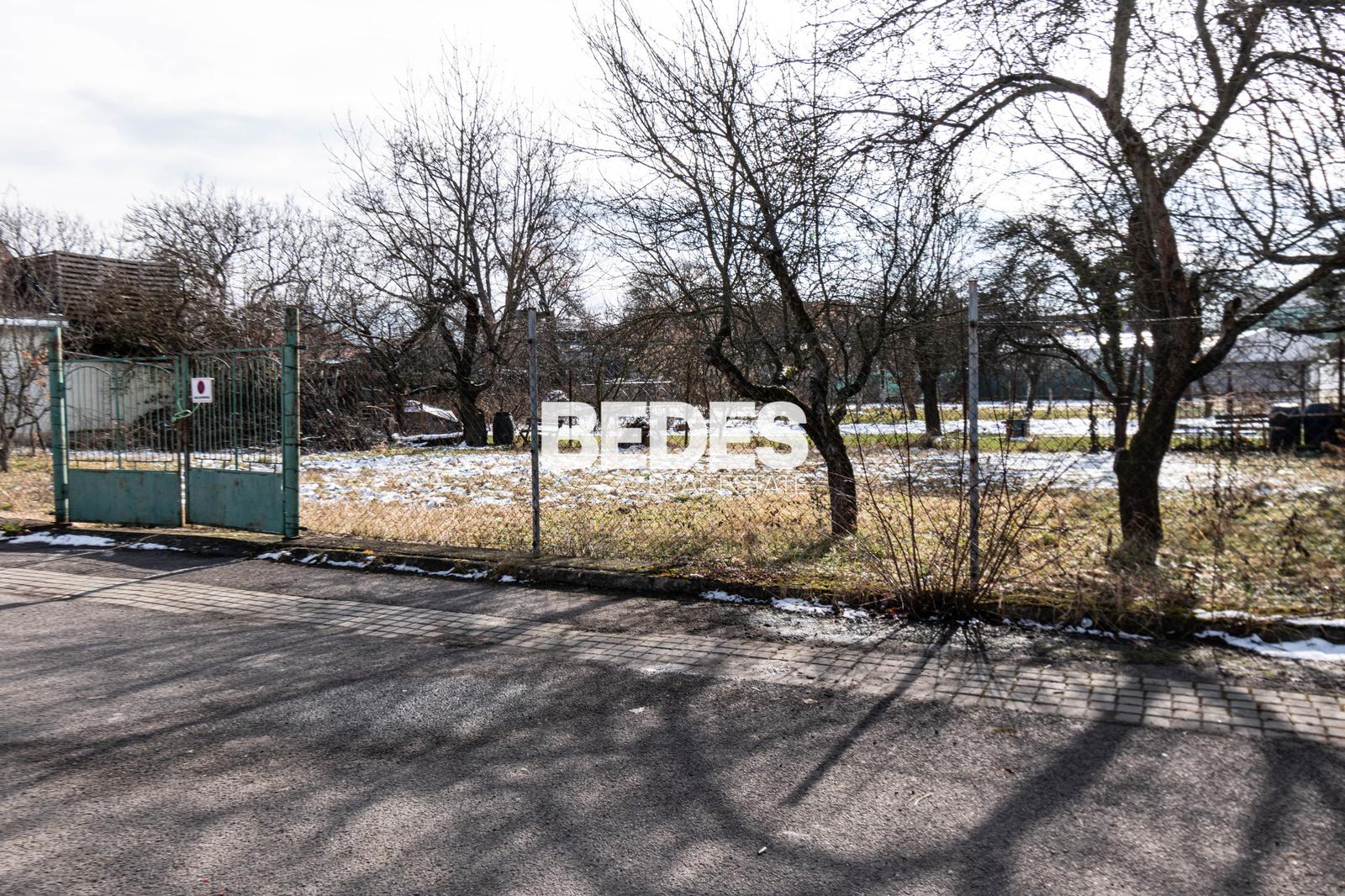 BEDES | Zníž. cena - predaj pozemku, Tenisová ul., Prievidza
