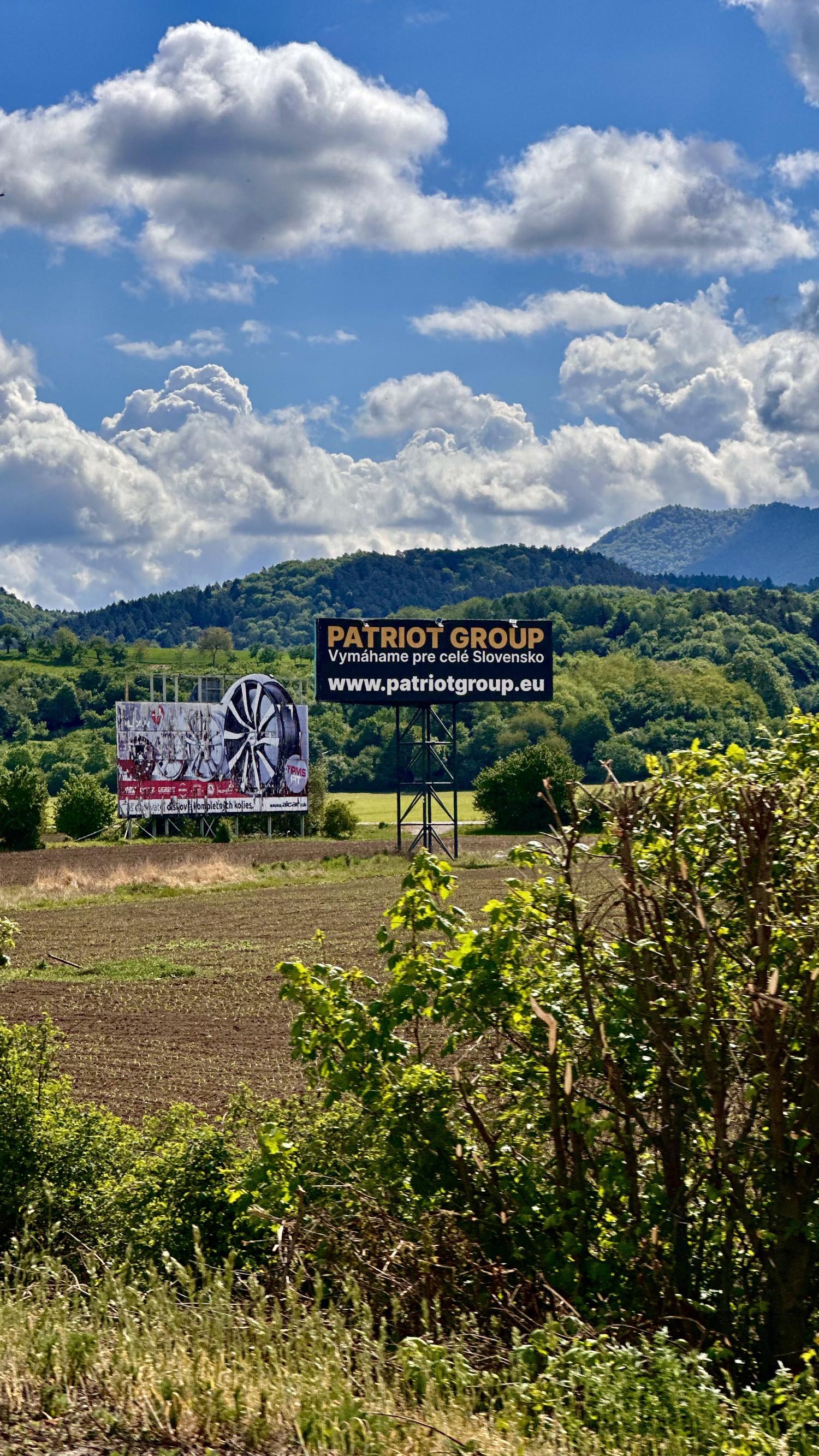NA PREDAJ reklamná plocha MEGABOARD