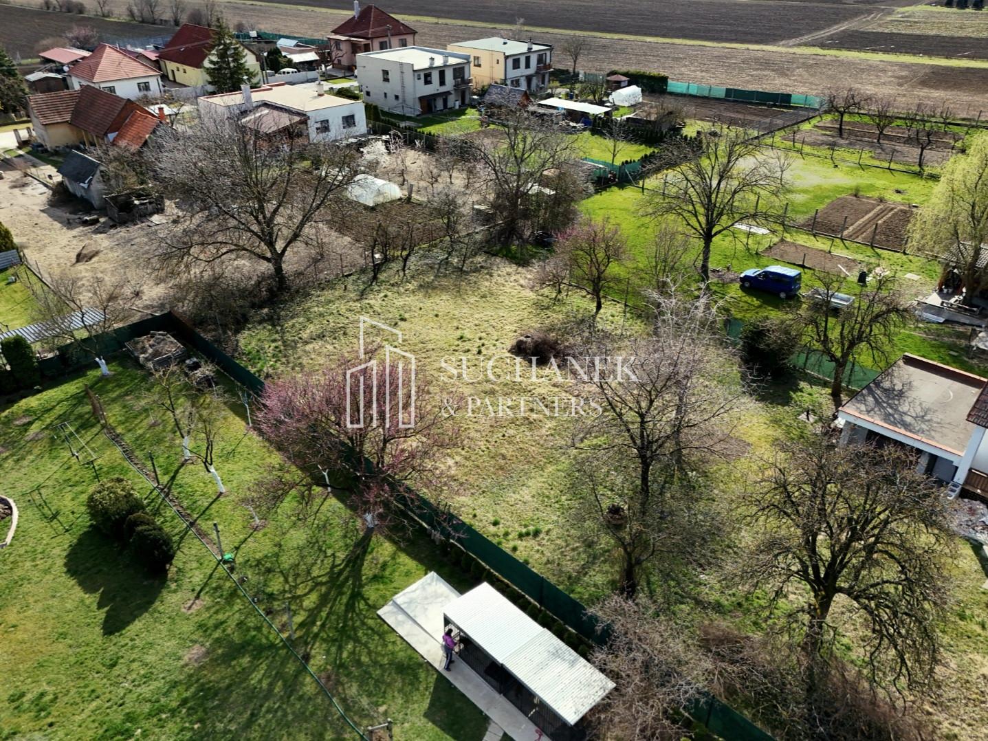 Predaj | Pozemok vhodný na výstavbu rodinného domu v Žabokrekoch nad Nitrou