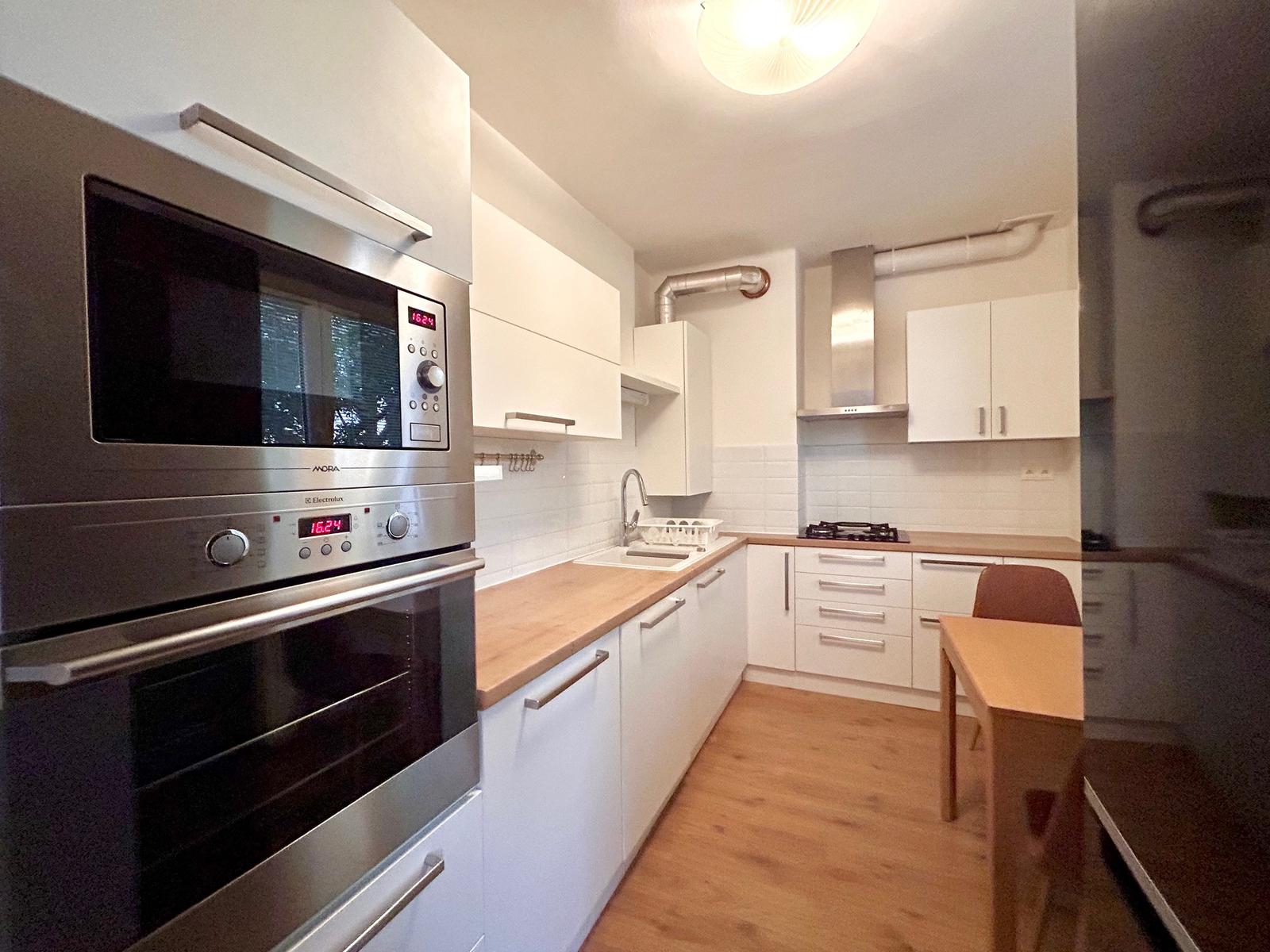 Na prenájom | 2 izbový byt s balkónom - Záhradná | Centrum – fotka 2