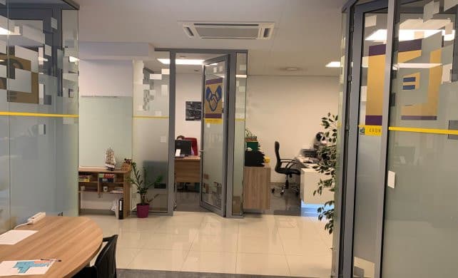 Kancelárske priestory v centre mesta 105 m2 +  58 m2 zasadačka + terasa