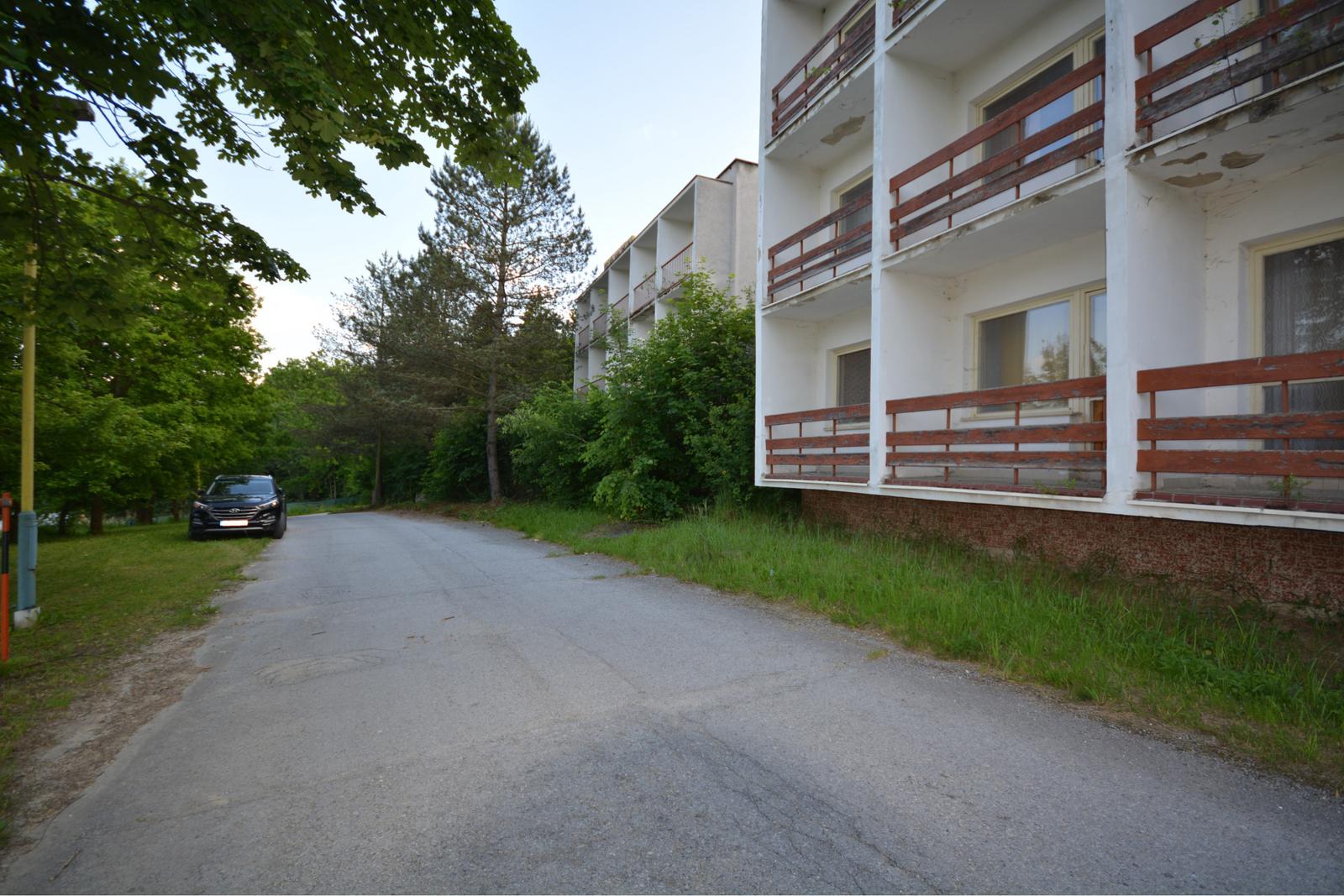 Hotel v krásnom prostredí s veľkým potenciálom, len 2 km od Bardejovských Kúpeľov – fotka 2
