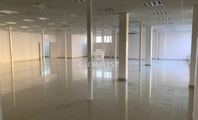 Obchodné priestory - 390 m2, vo frekventovanom OC na Furči – fotka 2