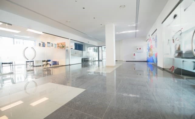 Kancelárske / obchodné priestory - 33 m 2 - v centre mesta