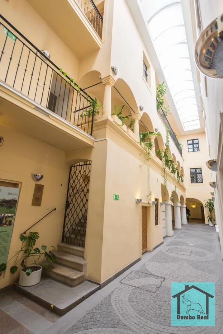 Prenájom kancelárie vo výmere 26 m2 s historickým šarmom a moderným komfortom, Michalská ul., Bratislava – Staré Mesto