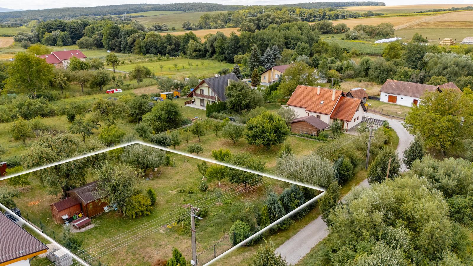 Predám pozemok v obci ČIŽATICE