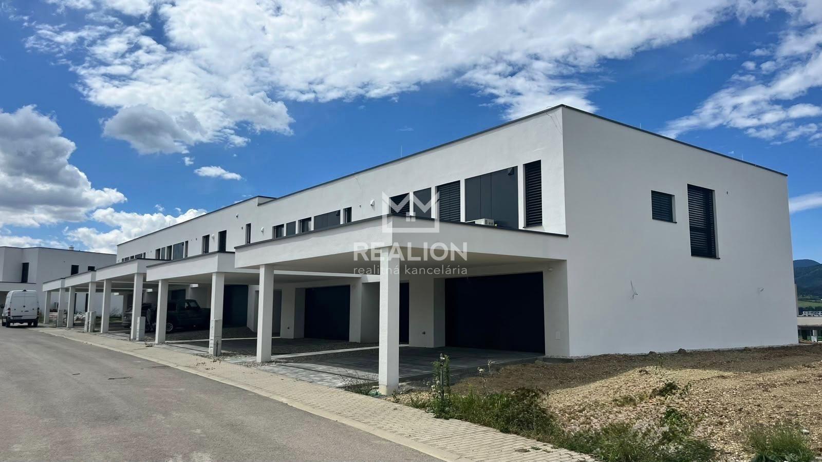 PREDAJ: Výnimočný smart holodom 217 m2 na Kačici, Komenského