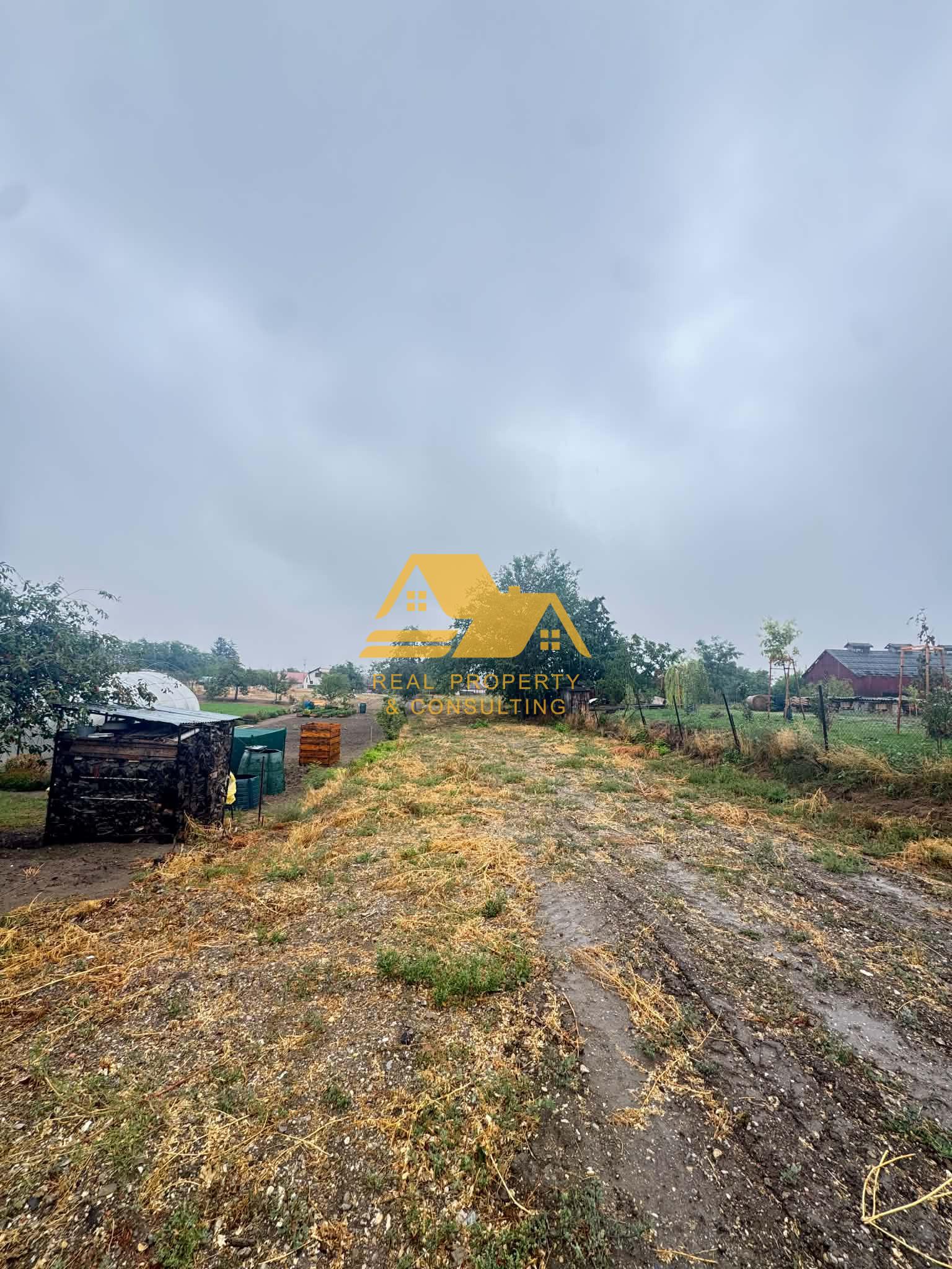 Predám stavebný pozemok v obci Imeľ – fotka 2