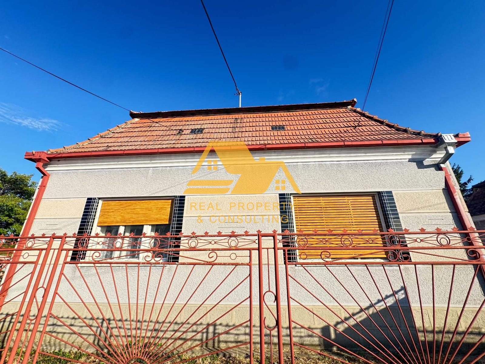 Predám dom s veľkým pozemkom vo Dvoroch nad Žitavou