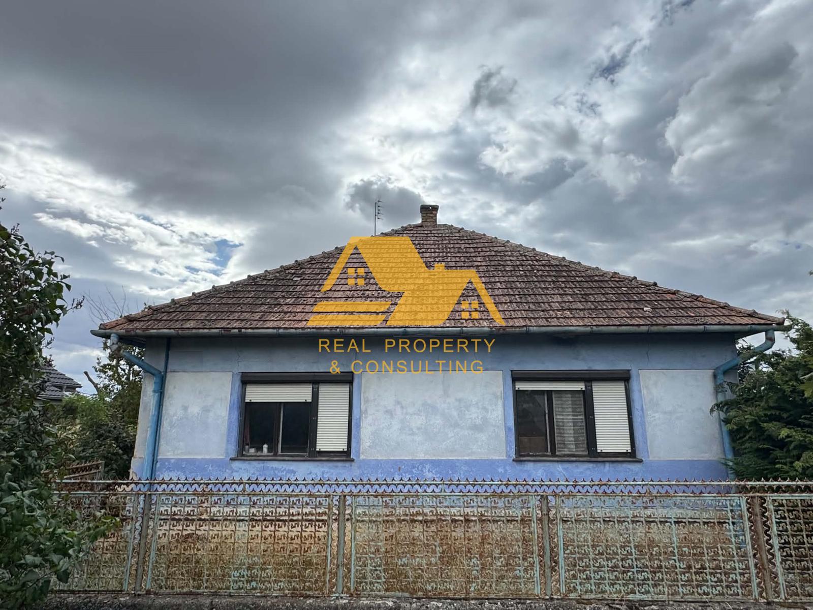 Predám dom s veľkým pozemkom v obci Rastislavice