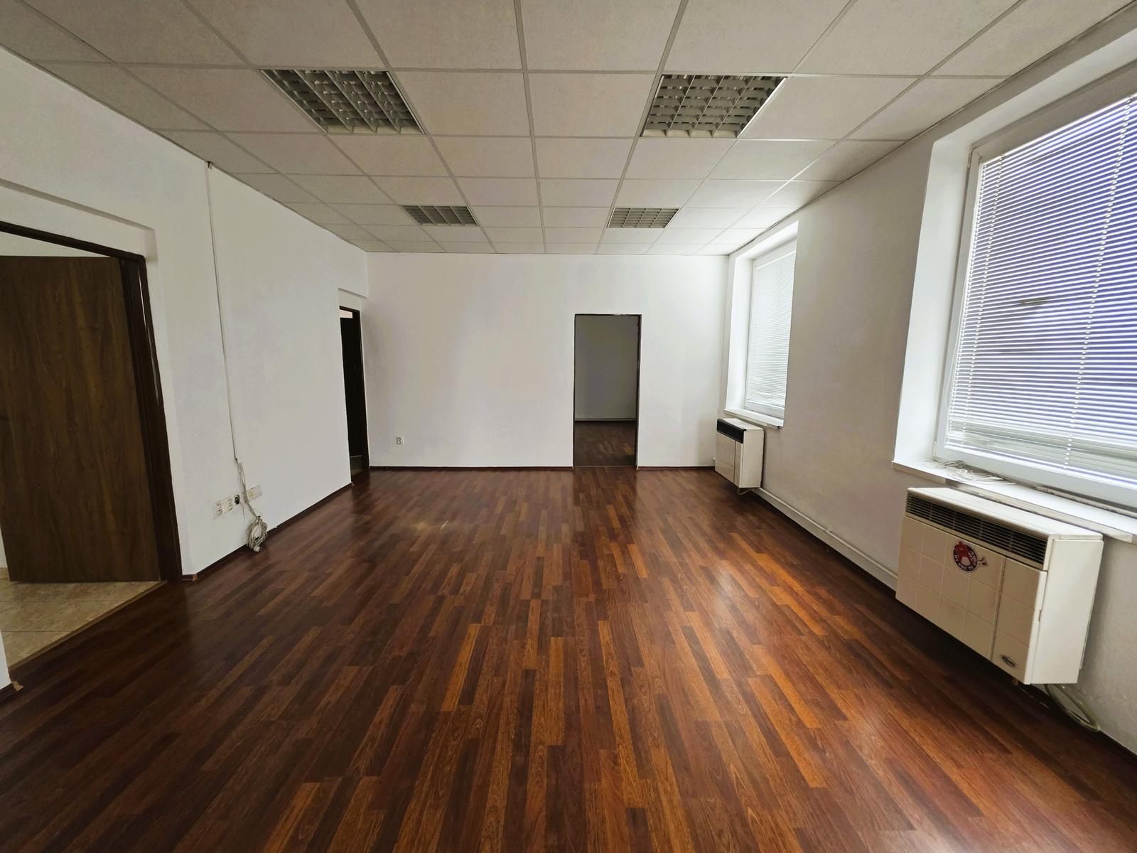 Obchodný priestor na Štefánikovej ulici pri kruháči.