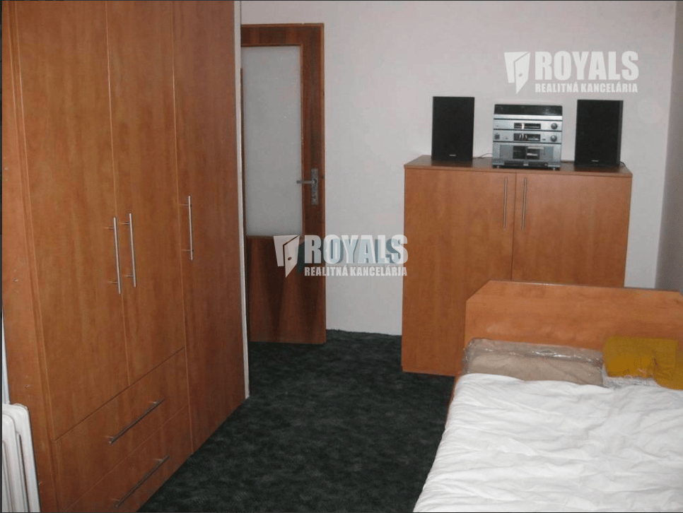Kompletne zariadený 5i byt na poschodí rodinného domu, 2 balkóny, Lamač – fotka 2