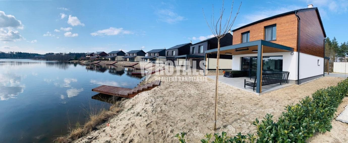 5i Vilka s privátnym mólom so vstupom do jazera, garážou, novostavba, Penati Golf Resort, Senica