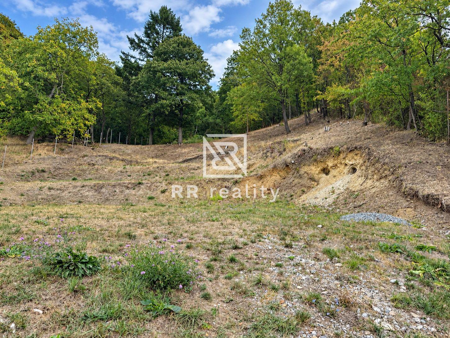 Pozemok 1935 m² so stavebným povolením v Košiciach – fotka 2