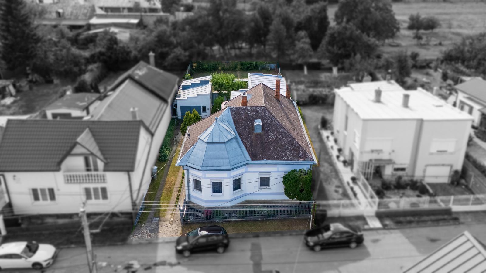 NA PREDAJ Rodinný dom s garážou v Sečovciach – fotka 2