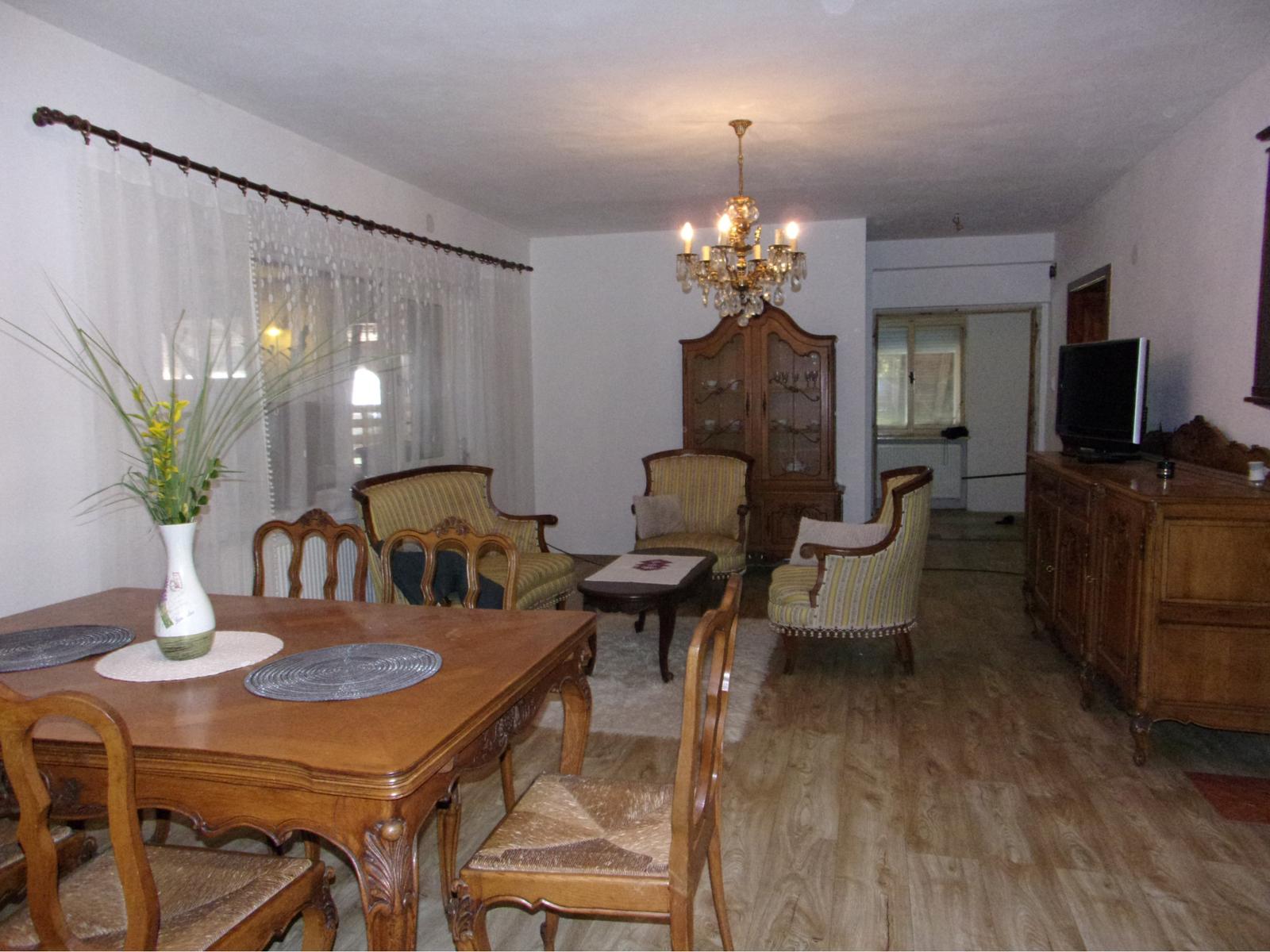 Exkluzívne na predaj rodinný dom, rekonštrukcia,  pozemok 2576 m2, Kolta, Nové Zámky – fotka 2