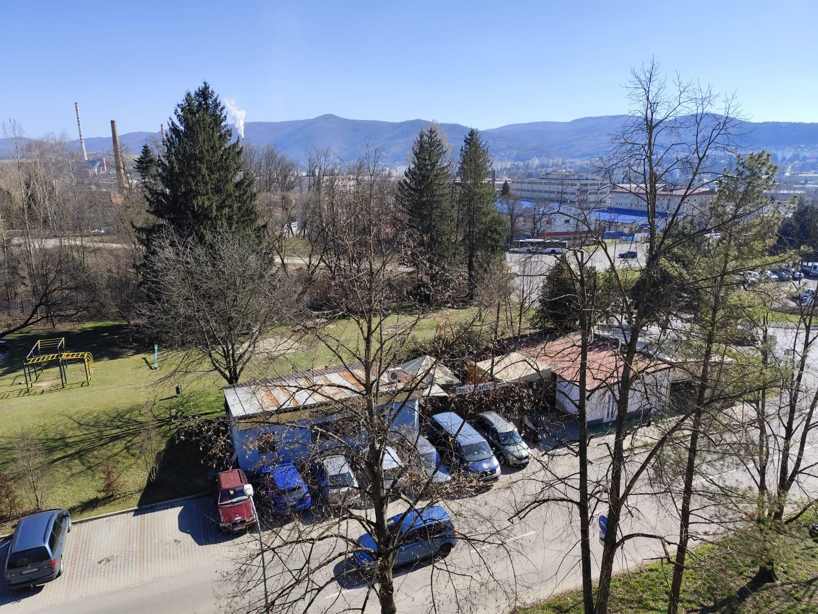 Na prenájom: 2-izbový byt s balkónom – Zvolen, Zlatý Potok – fotka 2