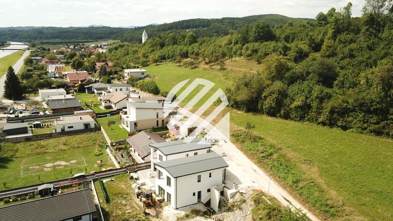 Predpredaj  3-izb.bytu s parkovaním a predzáhradkou v Kotešovej