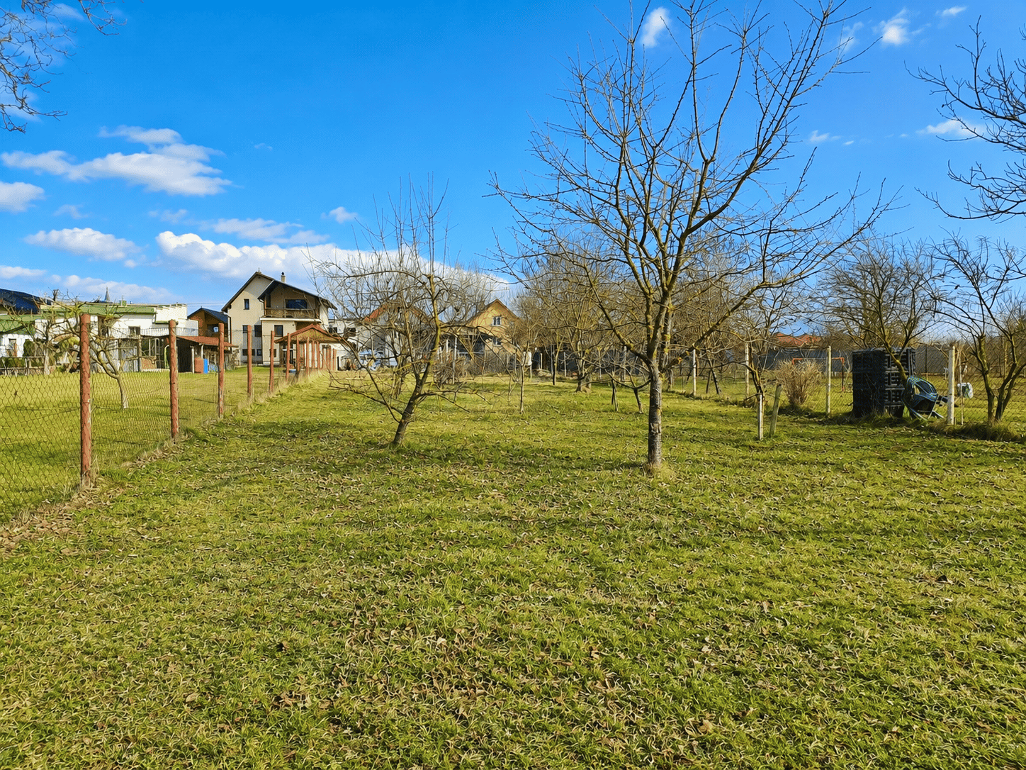 Na predaj rekreačný pozemok Šarišské Michaľany, 570 m2, možnosť výstavby chaty