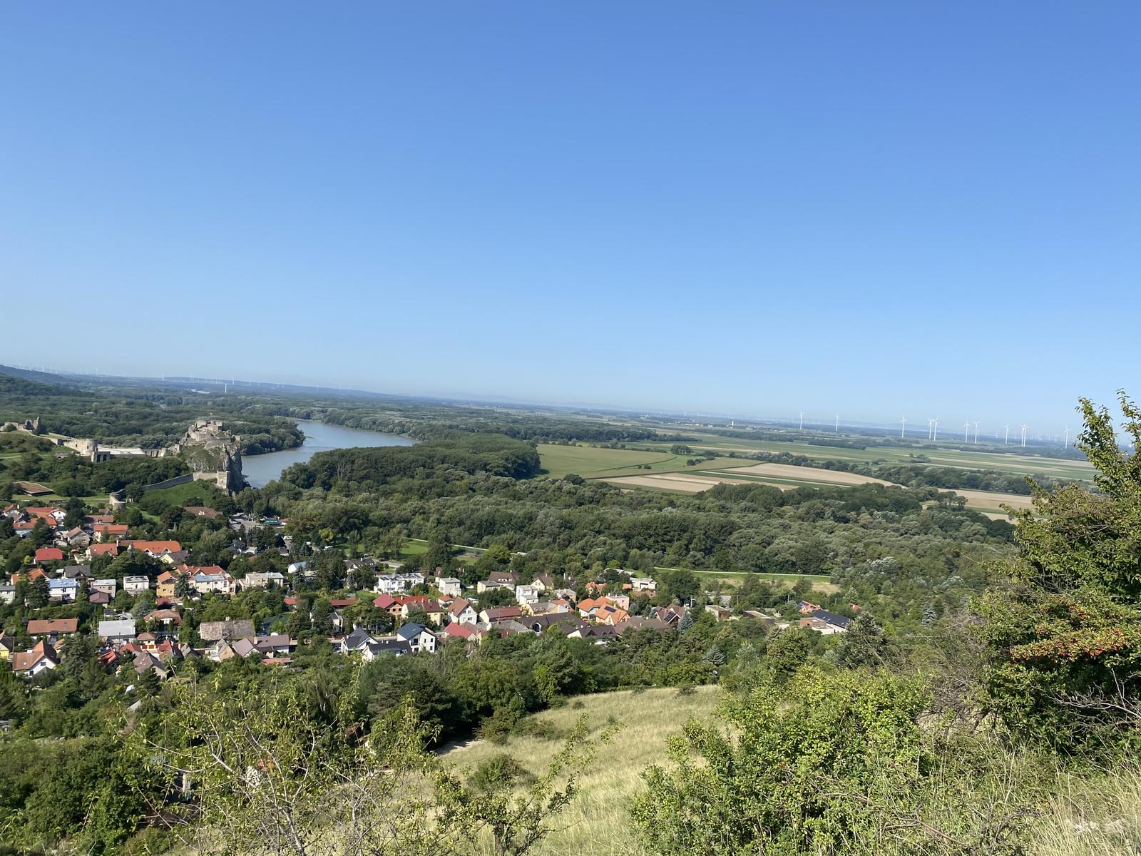 Predaj výnimočného pozemku s unikátnym výhľadom v Devíne