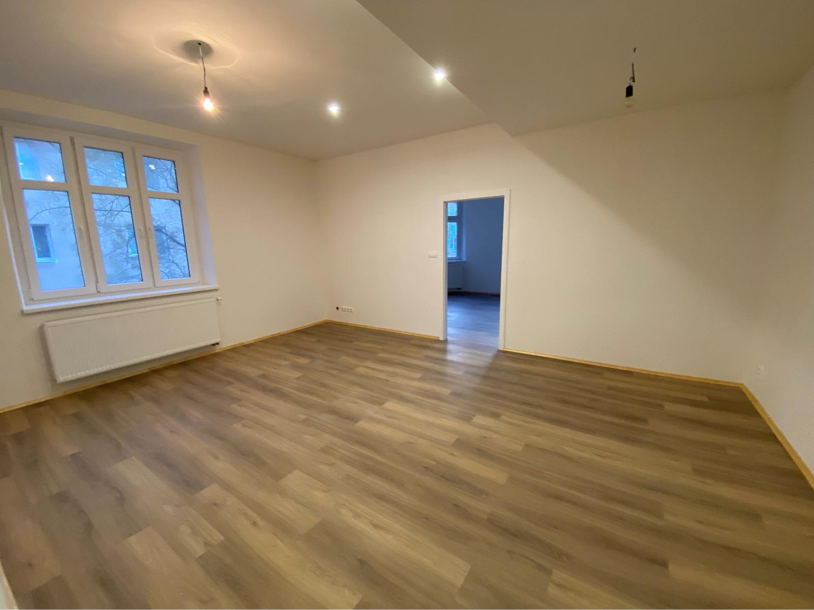 Prenájom 2 izbového bytu na Šumavskej ulici s parkovaním v širšom centre