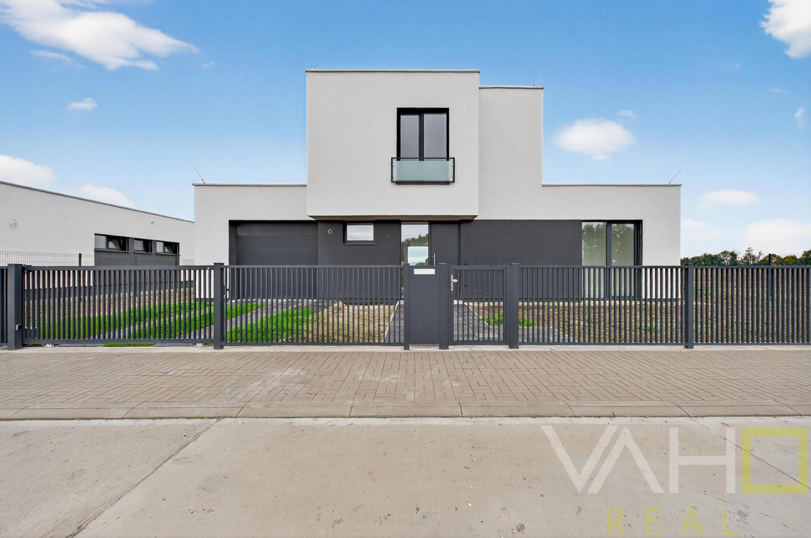 Špeciálna ponuka za 499 000 € – Luxusný 5i rodinný dom, Biely Kostol, Trnava