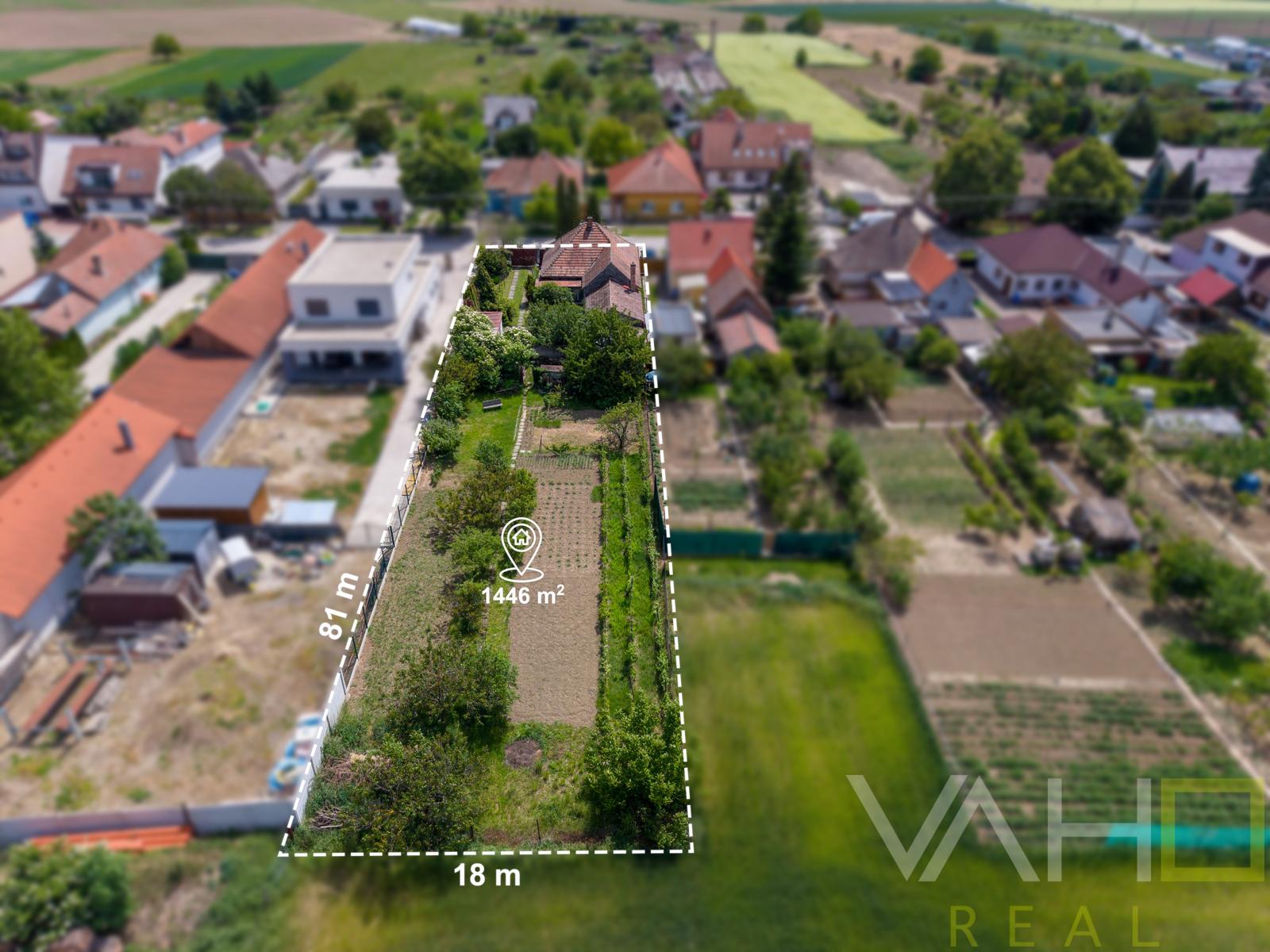 Rezervované!!! Na predaj veľký stavebný pozemok výmera 1446m2, šírka 18m, Šúrovce, možnosť dokúpiť ďalší priľahlý pozemok