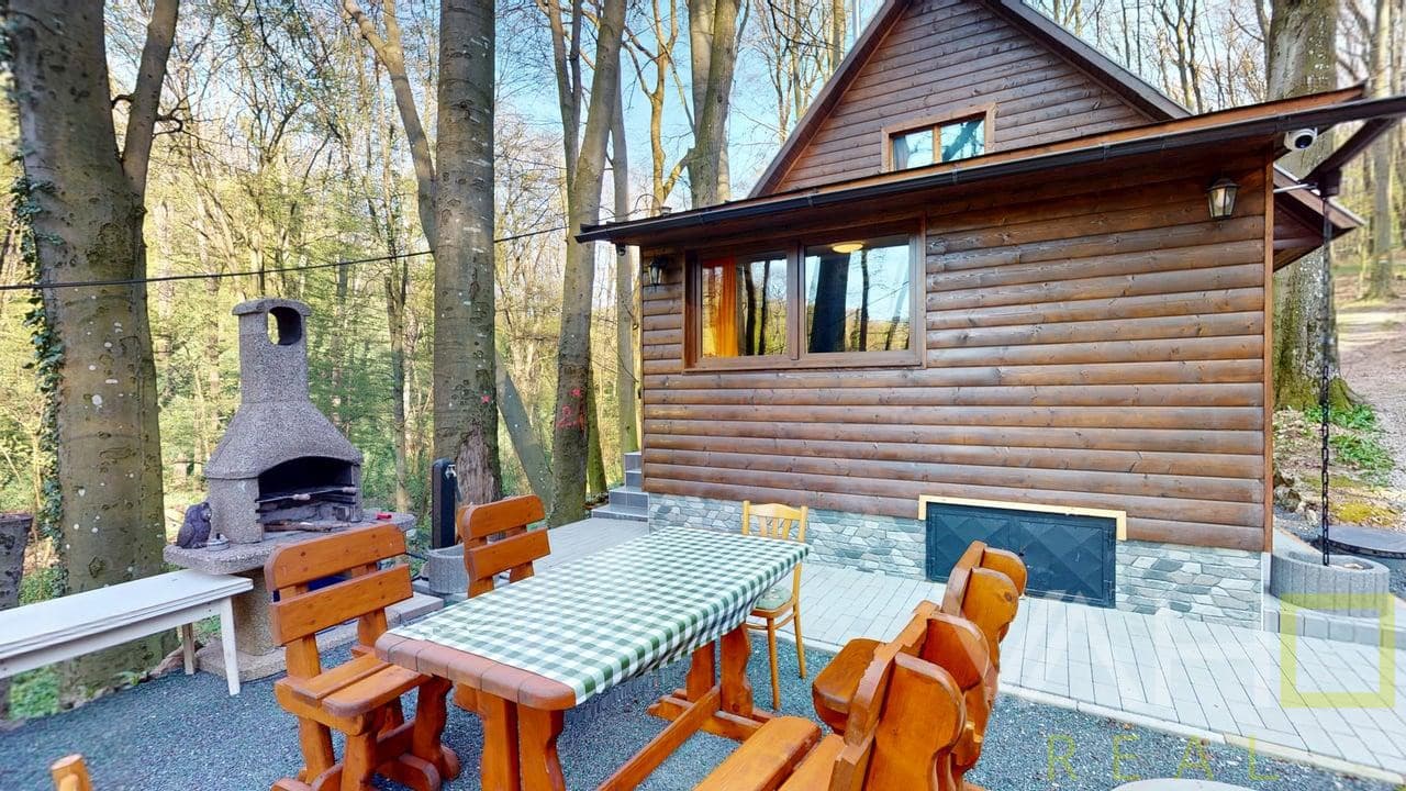 EXKLUZÍVNE !! REKREAČNÁ CHATA, úžitková plocha 70m2, celoročne obývateľná, JAHODNÍK, k.ú LOŠONEC, kompletná rekonštrukcia, 3D obhliadka – fotka 2
