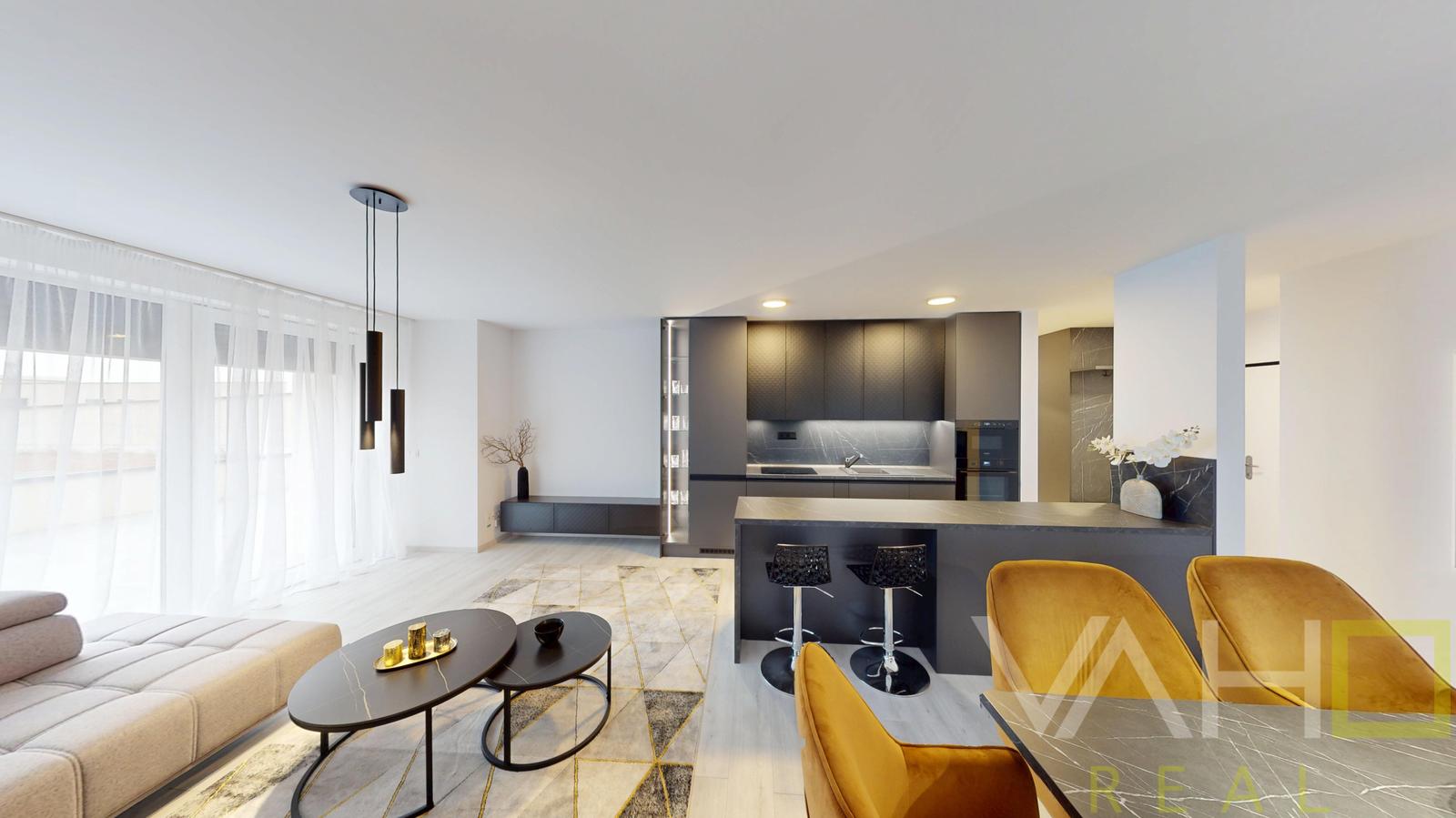 NA PREDAJ ! Luxusný 4 - izbový byt s neuveriteľnou 87m² terasou!