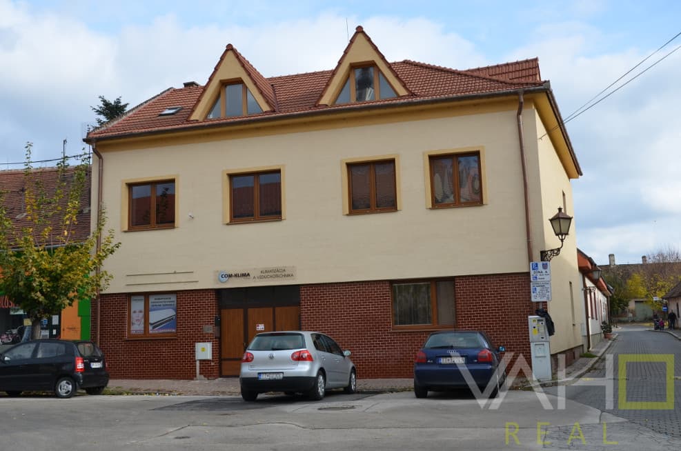 PRENÁJOM, KOMERČNÝ PRIESTOR 15 m²,  JERICHOVA, TRNAVA