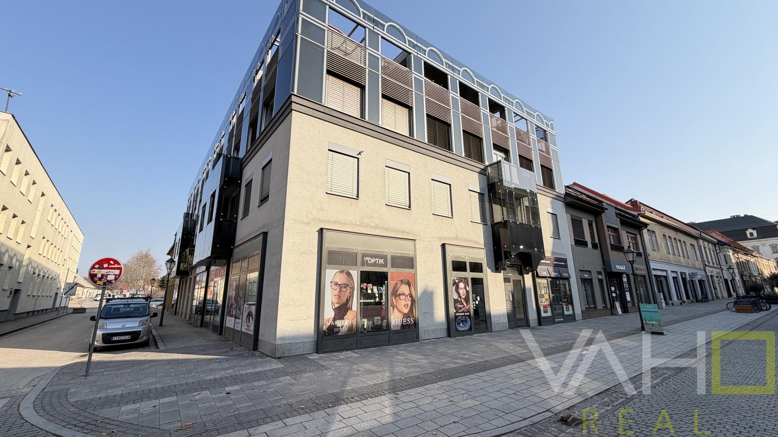 OBCHODNÉ PRIESTORI PRIAMO V CENTRE, výmera 106 m2,Hviezdoslavova, Trnava