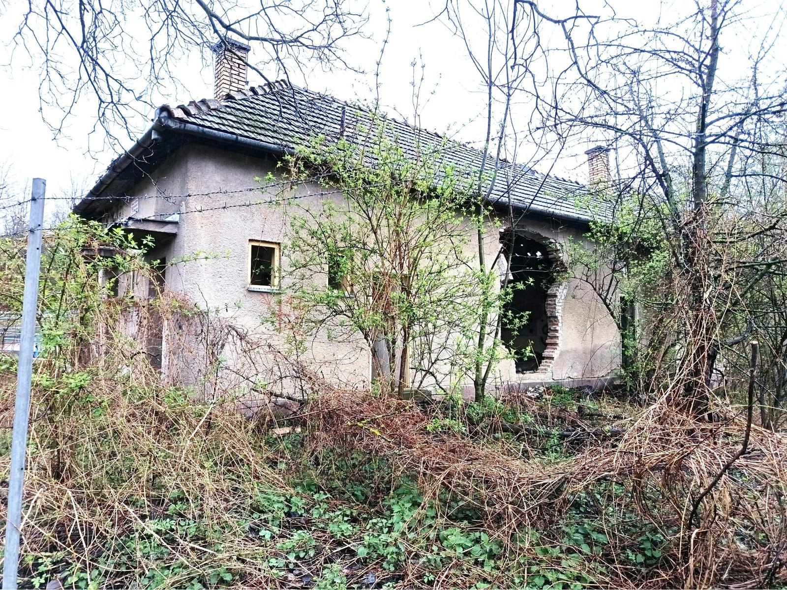 Ponúkame na predaj stavebný pozemok v Tisovci, 381 m2.