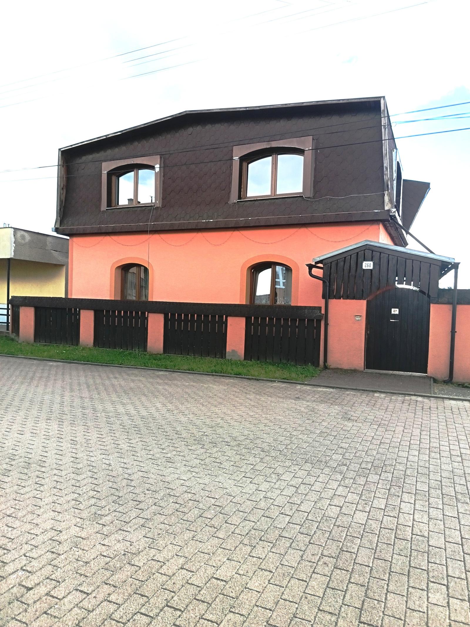 Na predaj je veľký RD blízko Rimavskej Soboty – fotka 2