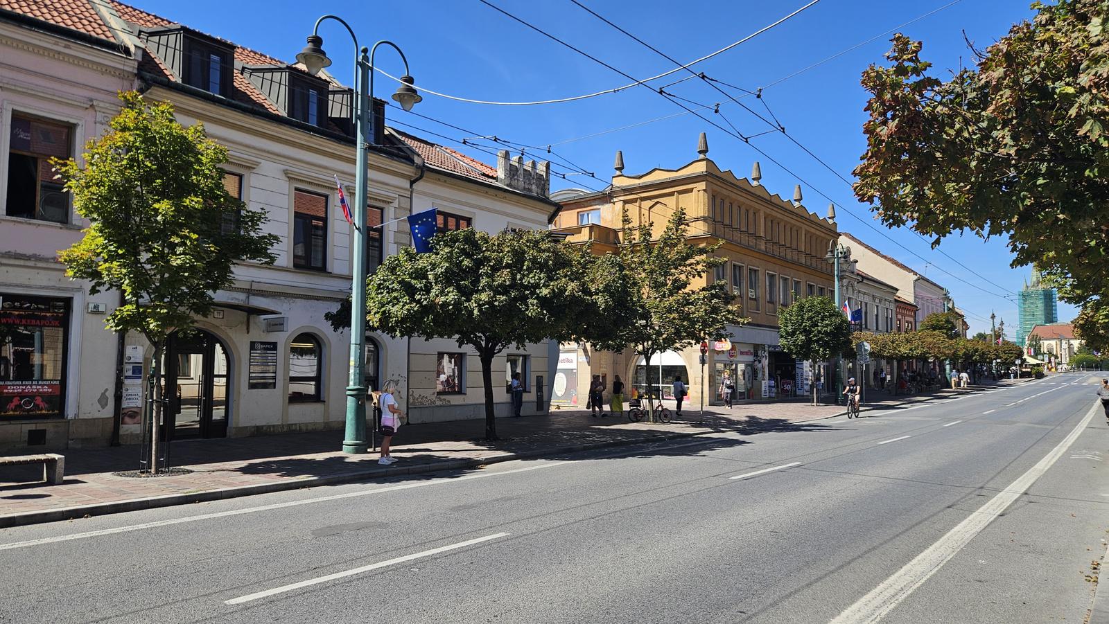 PRENÁJOM | KANCELÁRIE V CENTRE PREŠOVA | HLAVNÁ ULICA | PARKOVANIE