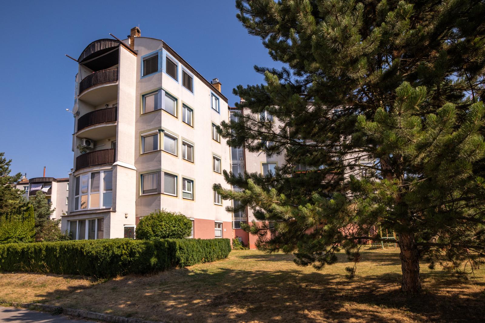 Predaj 3 izbový byt, Ľubotice, Hapákova ulica, 70 m2 – fotka 2