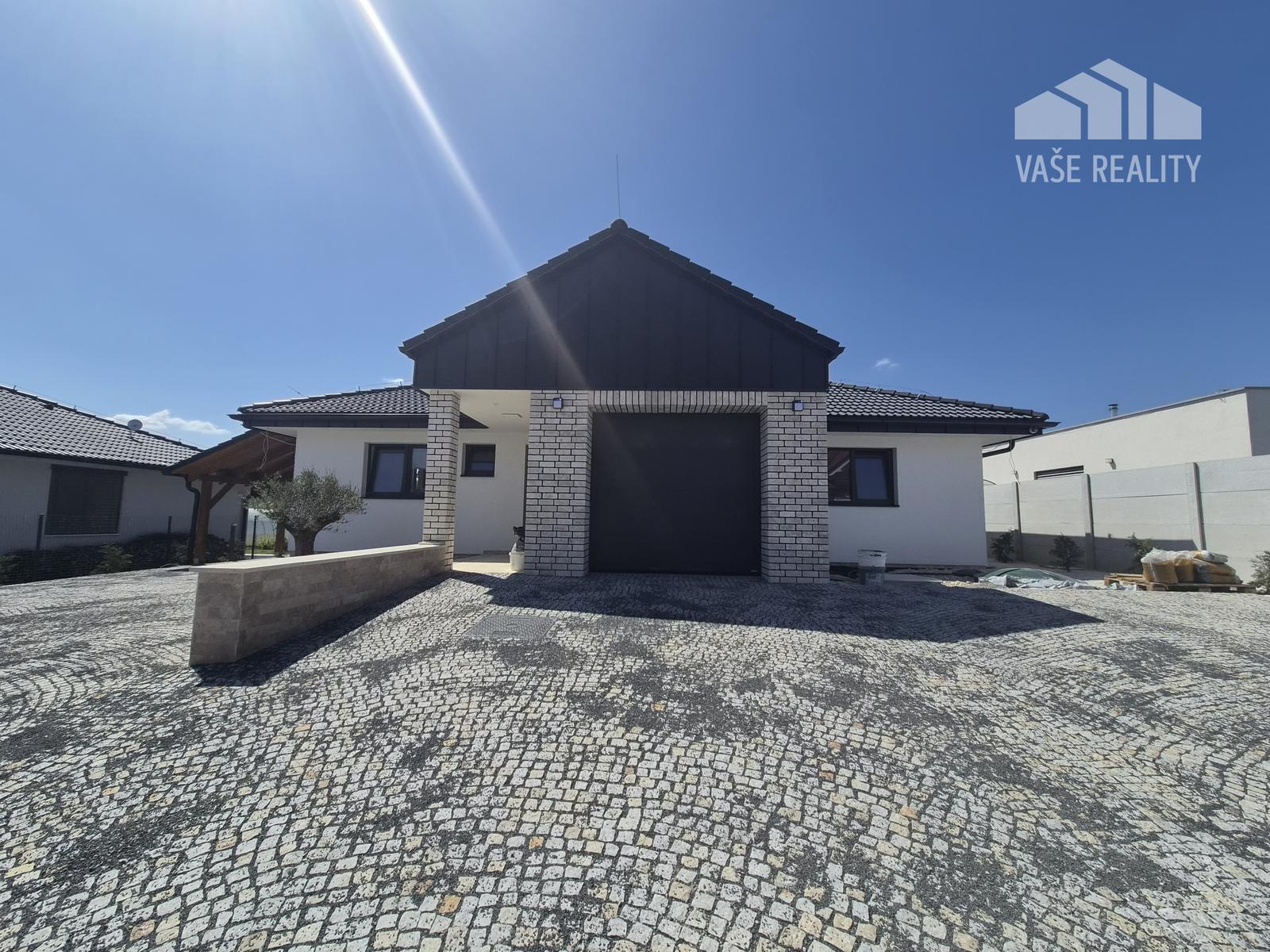 4 izbový moderný bungalov Trenčianske Jastrabie - prenájom – fotka 2