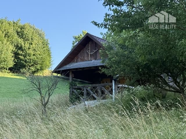 Veľký rekreačný pozemok s chatkou, Streženice (Púchov), 2400 m2 – fotka 2