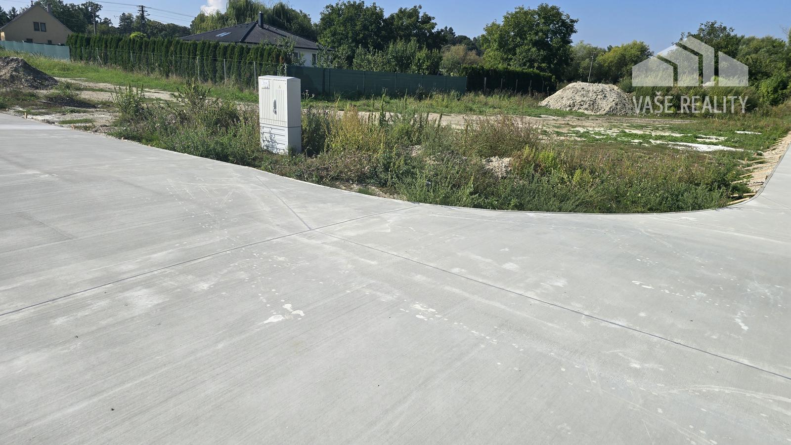 PREDAJ STAVEBNÝ POZEMOK 613 M² BOROVCE /VODA, ELEKTRINA, KANALIZÁCIA/