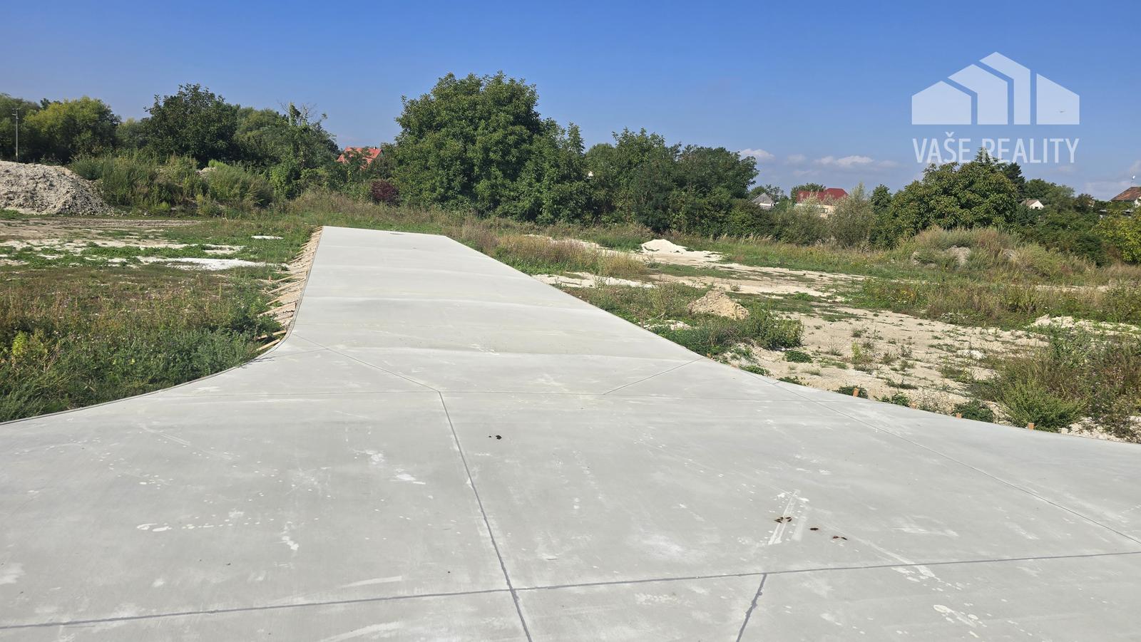 PREDAJ STAVEBNÝ POZEMOK 634 M² BOROVCE /VODA, ELEKTRINA, KANALIZÁCIA/