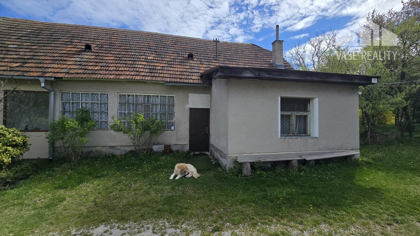 Prašník – Grnča | Malebná chalupa so stodolou a pozemkom 1 616 m² – fotka 2