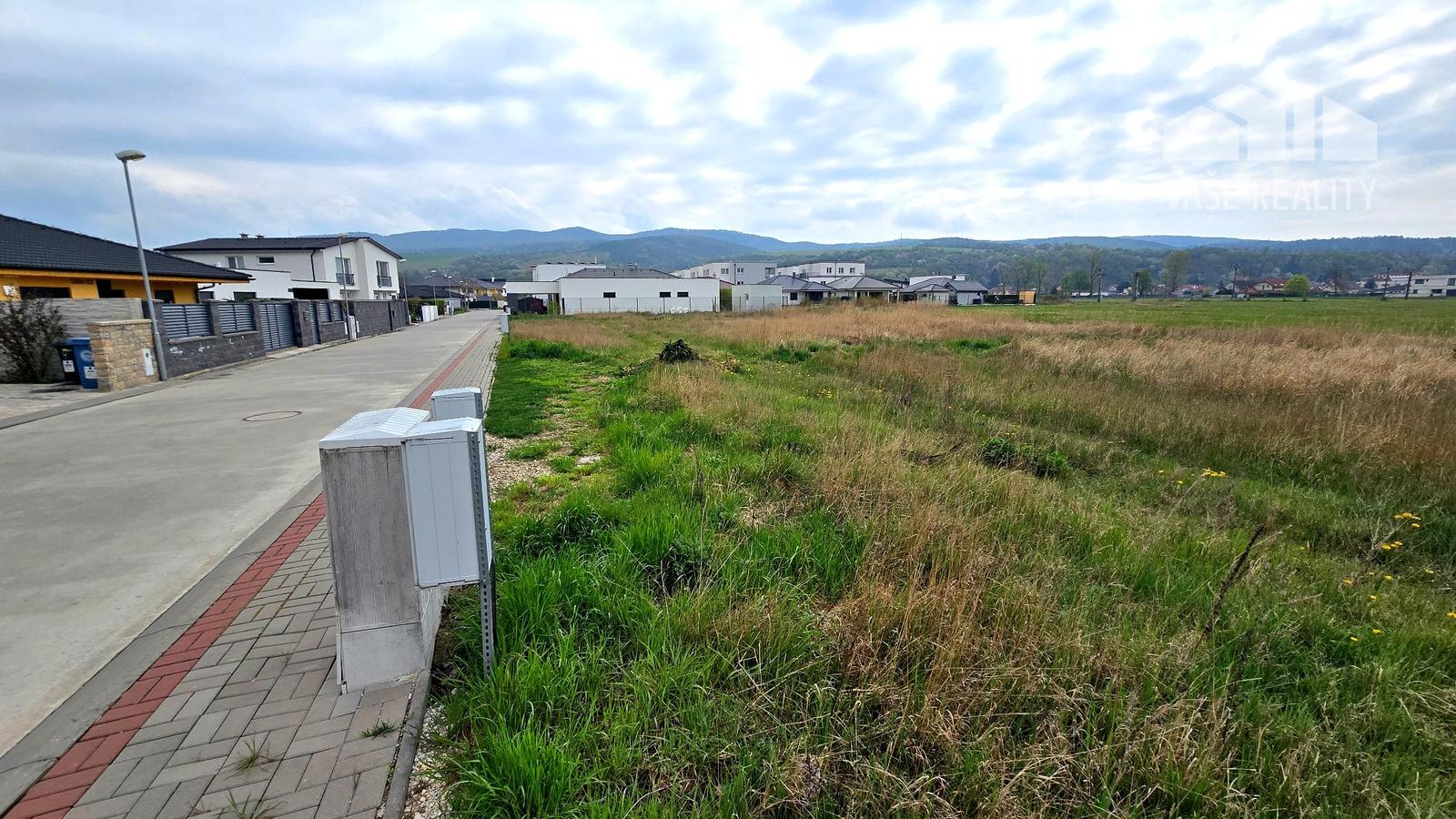 Stavebný pozemok v obci Banka pri Piešťanoch – 790 m²