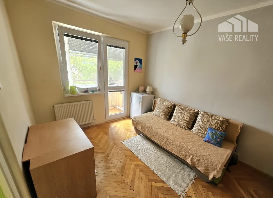 3 izbový byt Bánovce nad Bebravou / CENTRUM/ LOGGIA /PIVNICA – fotka 2