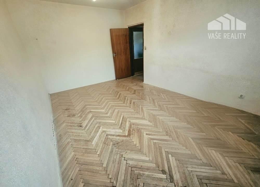 2,5 izbový byt Bánovce nad Bebravou/CENTRUM-STRED/PLASTOVÉ OKNÁ – fotka 2