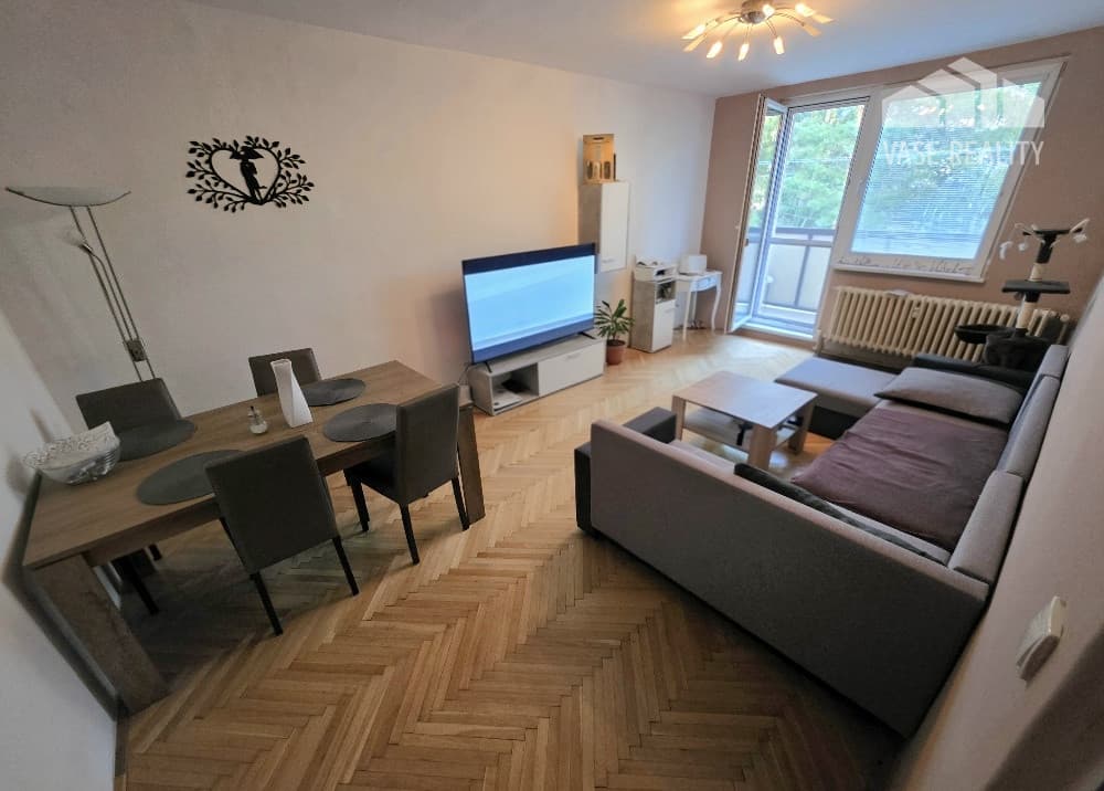 3 izbový byt Bánovce nad Bebravou/CENTRUM-SEVER/BALKÓN/PIVNICA