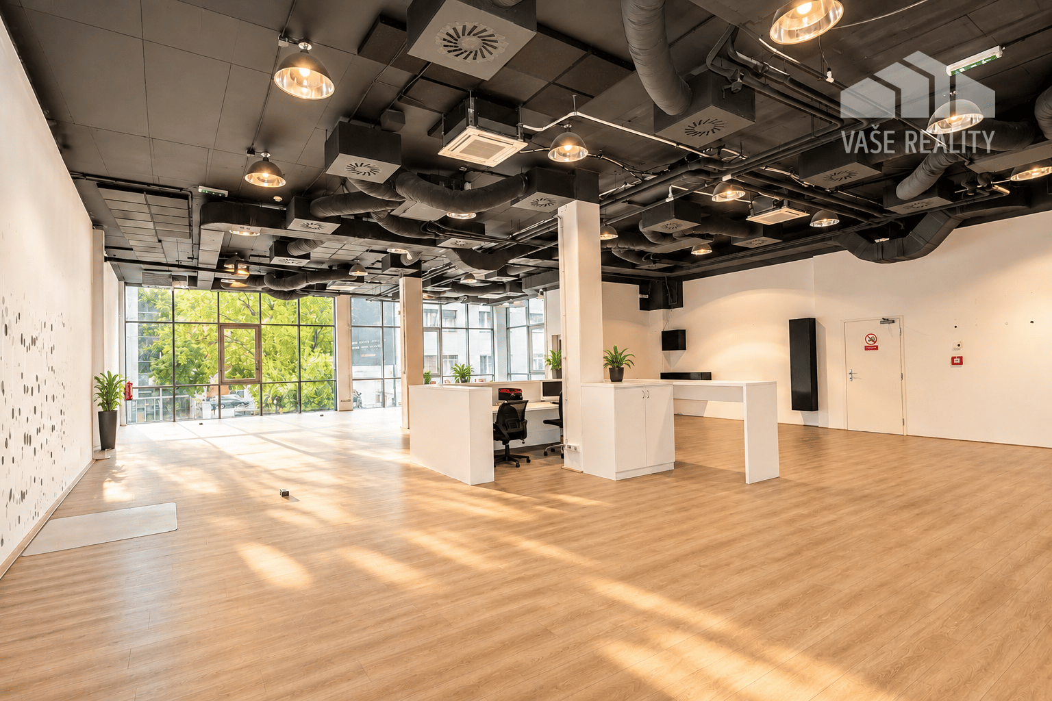 Na prenájom reprezentatívny priestor 231 m² – Dunajská ulica, Staré Mesto, bez provízie, voľný ihneď